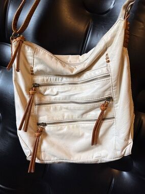 💋💋💋BOGOHO💋💋💋Women's Bueno CreamCrossbody Bag with Brown Tassel Accents